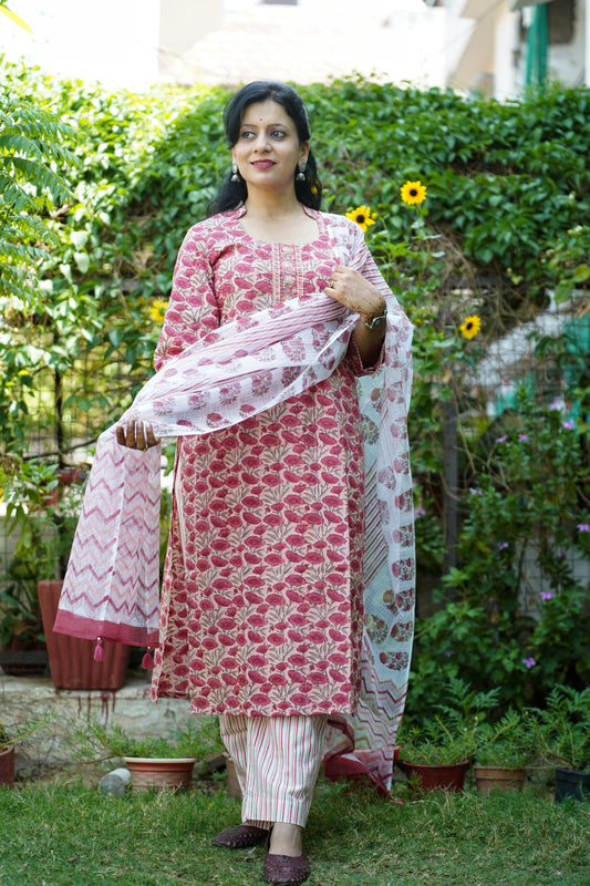 "Sugandh"- Gulabi Abha Peach Block Print Cotton Kurta with kota doria Dupatta
