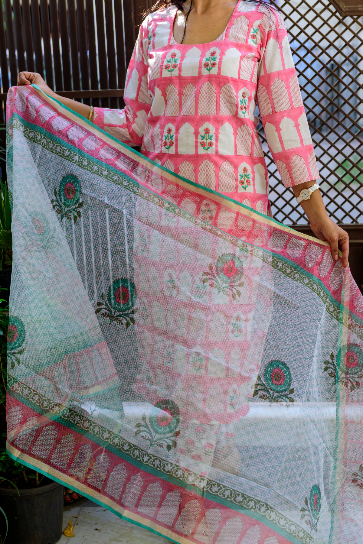 Pink Jharokha Print Kurta with Kota Doria Dupatta