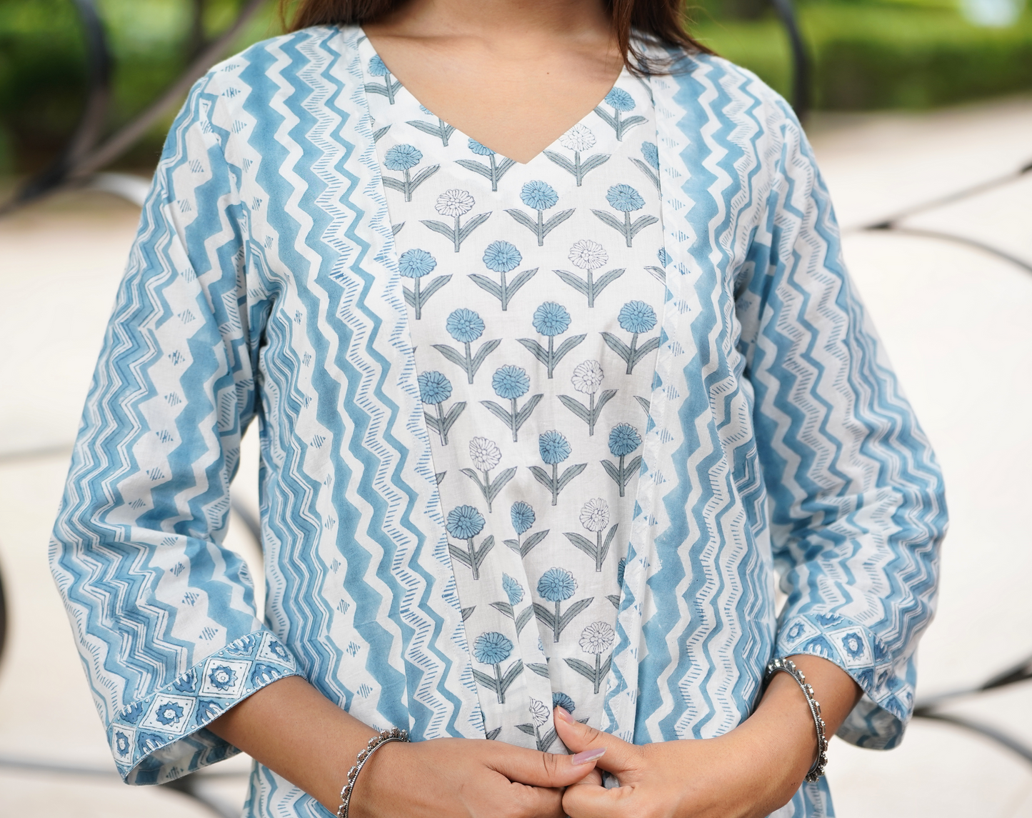 Suhaana Double Layered Kurta With Scarf