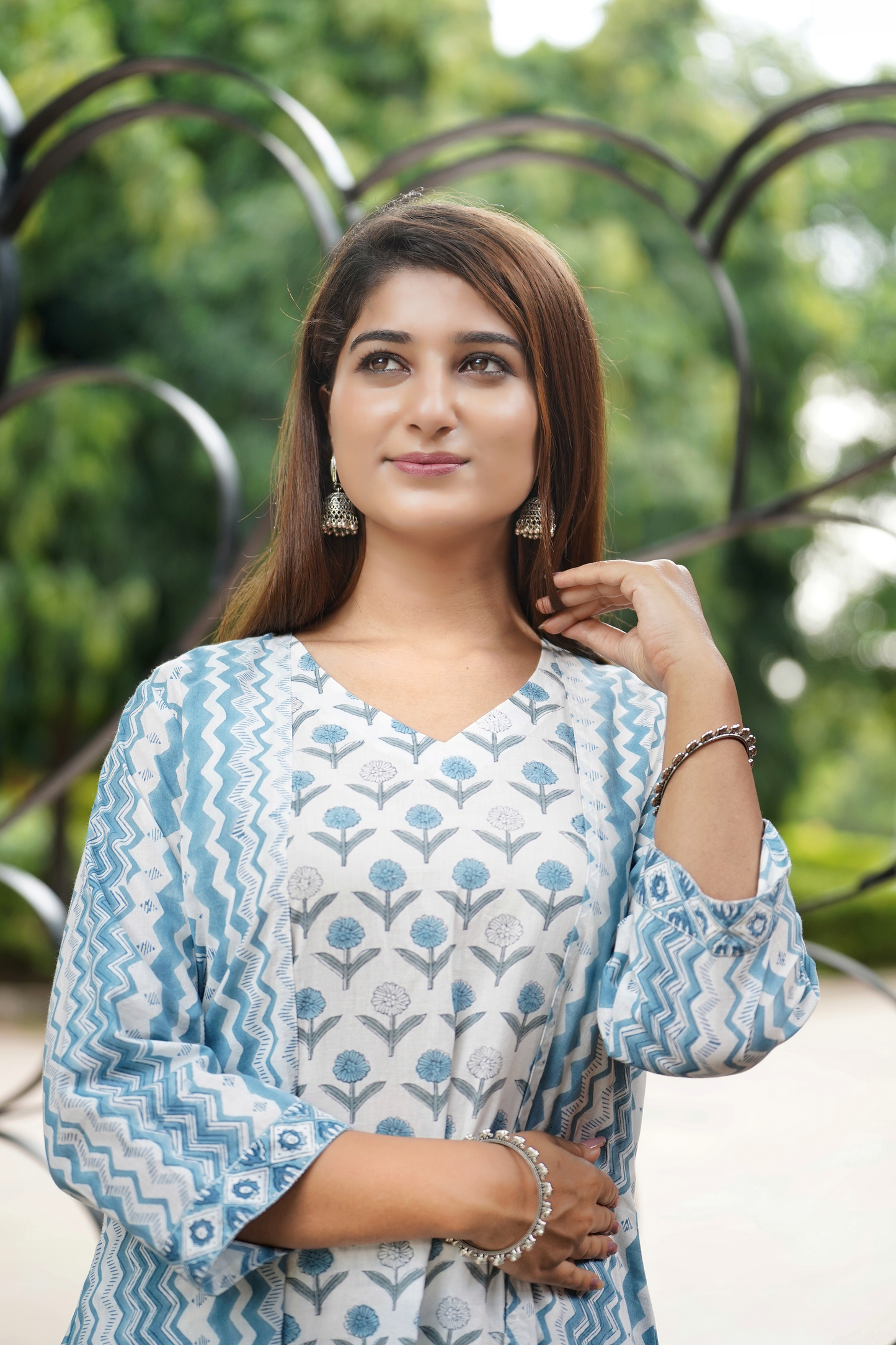 Suhaana Double Layered Kurta With Scarf