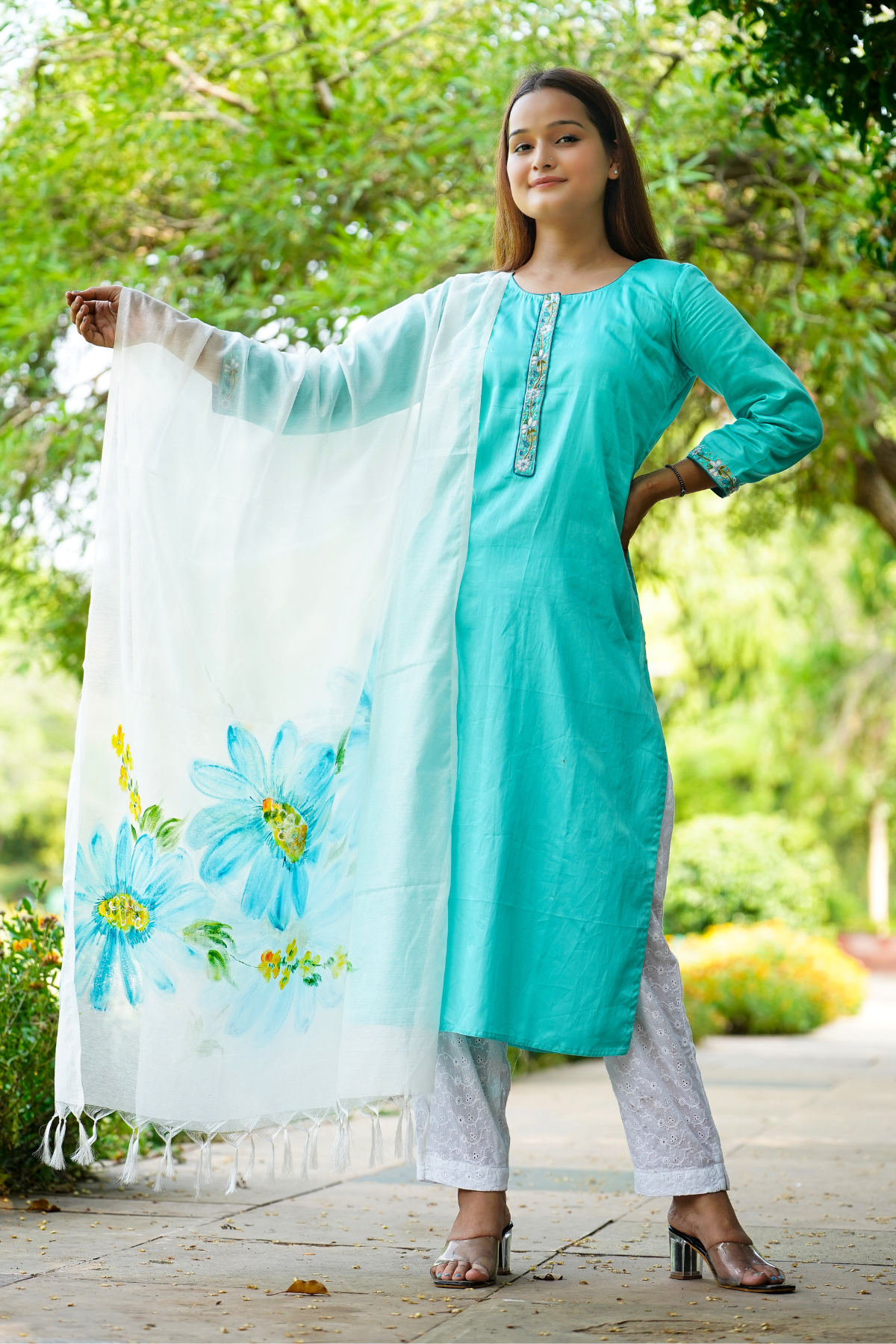 Blue Hand Painted Daisy Dupatta, Kurta and Pant Set