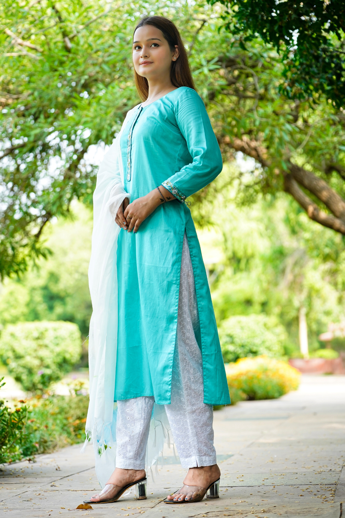 Blue Hand Painted Daisy Dupatta, Kurta and Pant Set